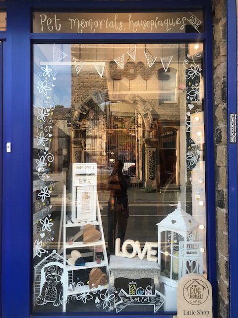 Dog House Crafts Dog House Crafts events and prop hire, Lockwood, window murals by Jane Middleton Art