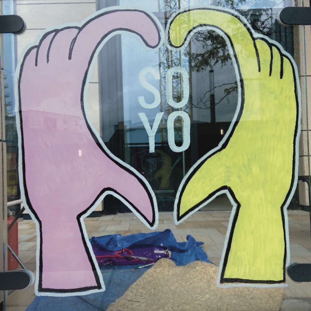 Soyo hands summer